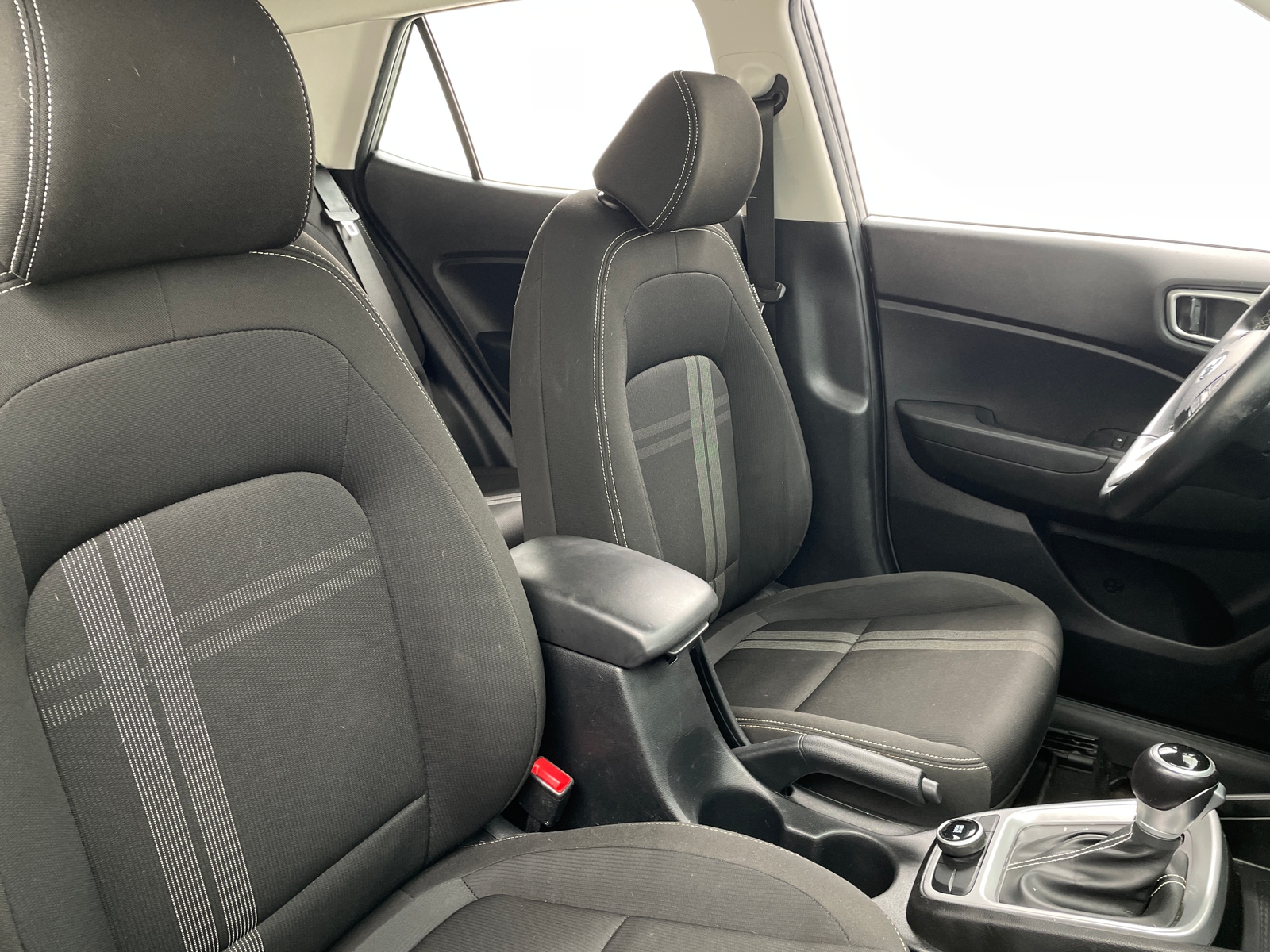 Thumbnail: 2022 Hyundai Venue - 2