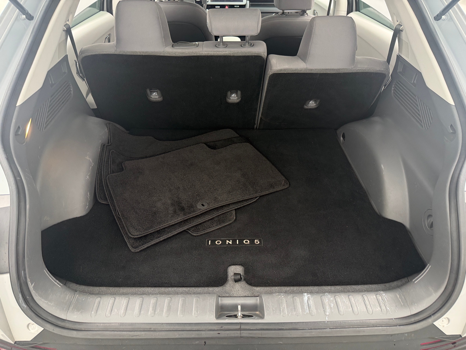 Thumbnail: 2023 Hyundai Ioniq 5 - 7