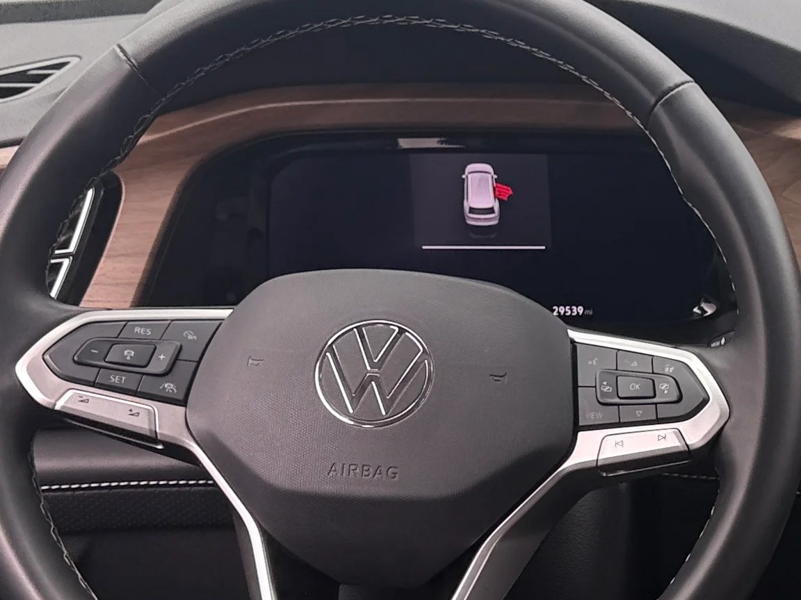 Thumbnail: 2025 Volkswagen Atlas - 4