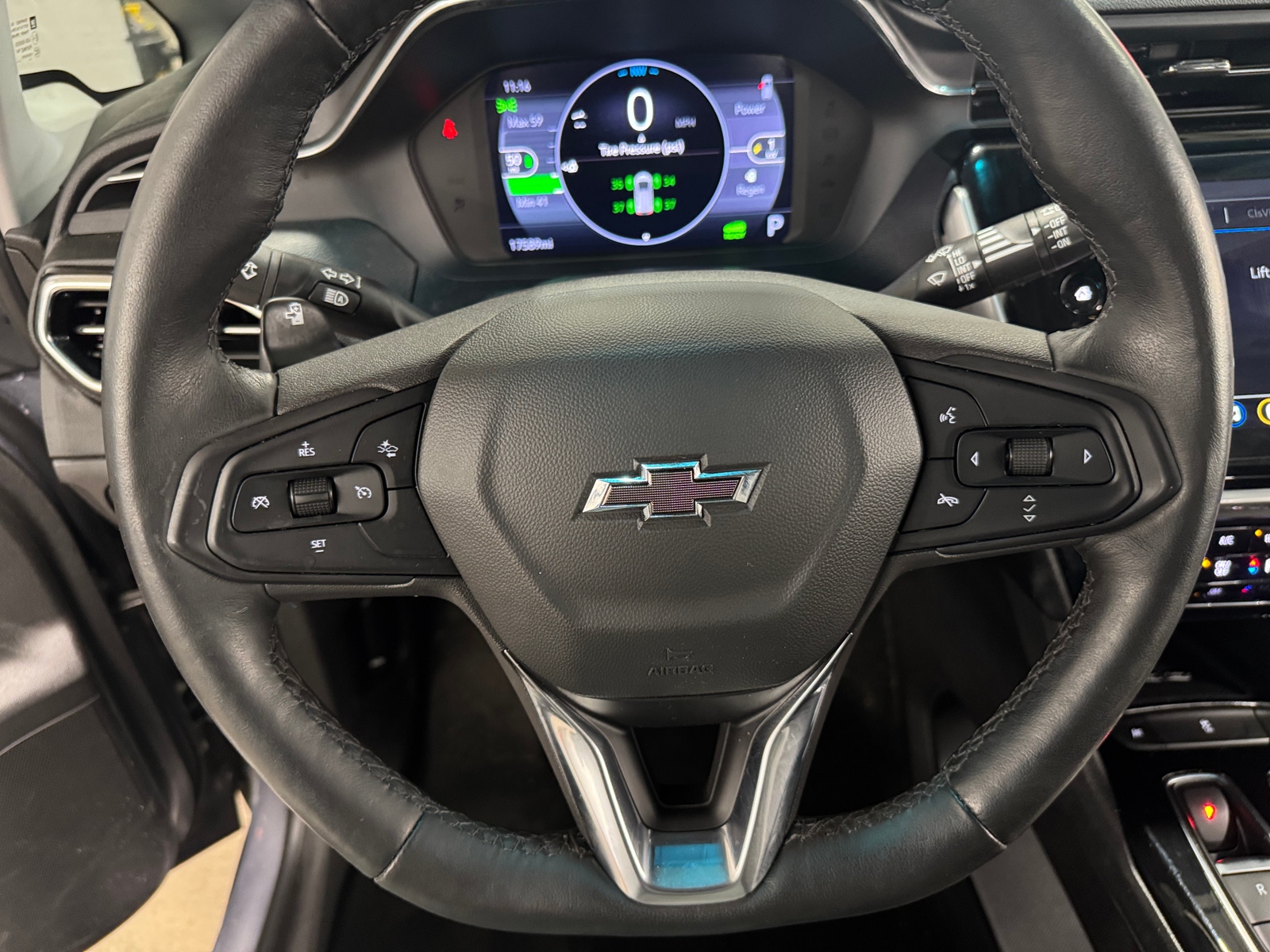 Thumbnail: 2023 Chevrolet Bolt EV - 4