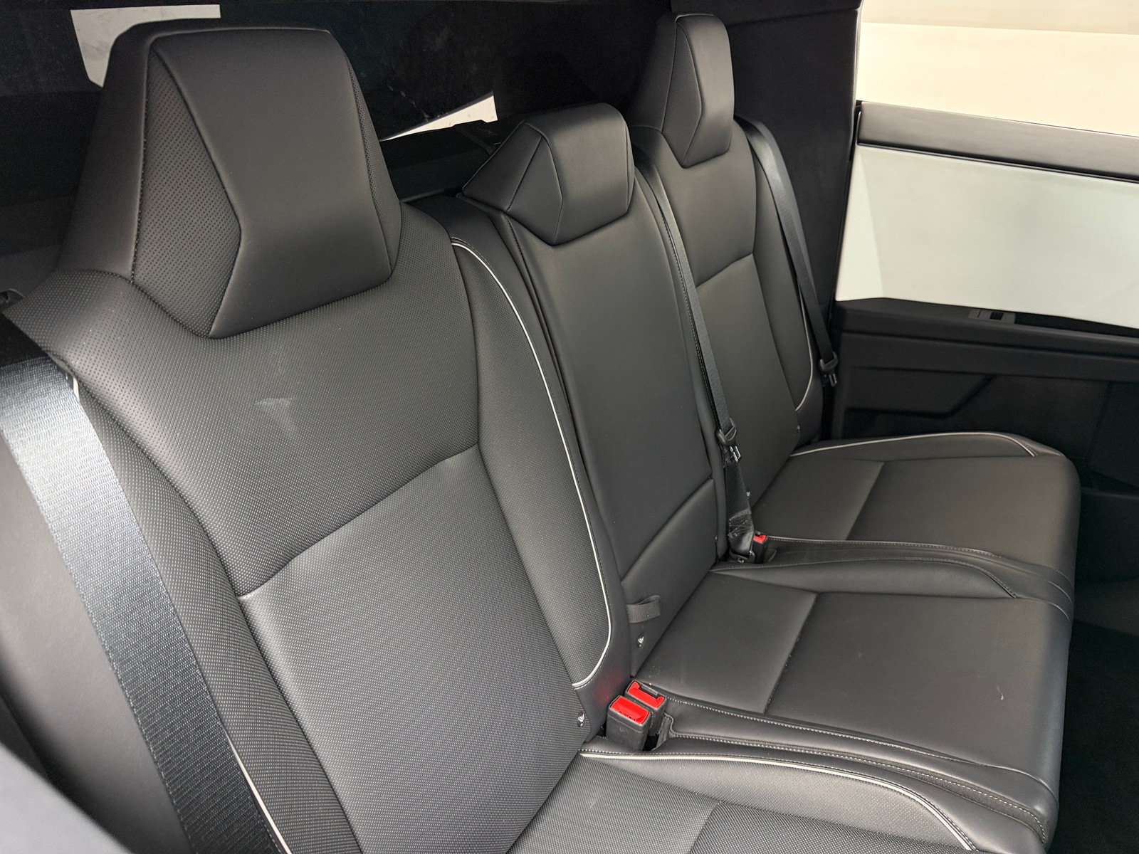 Thumbnail: 2024 Tesla Cybertruck - 4