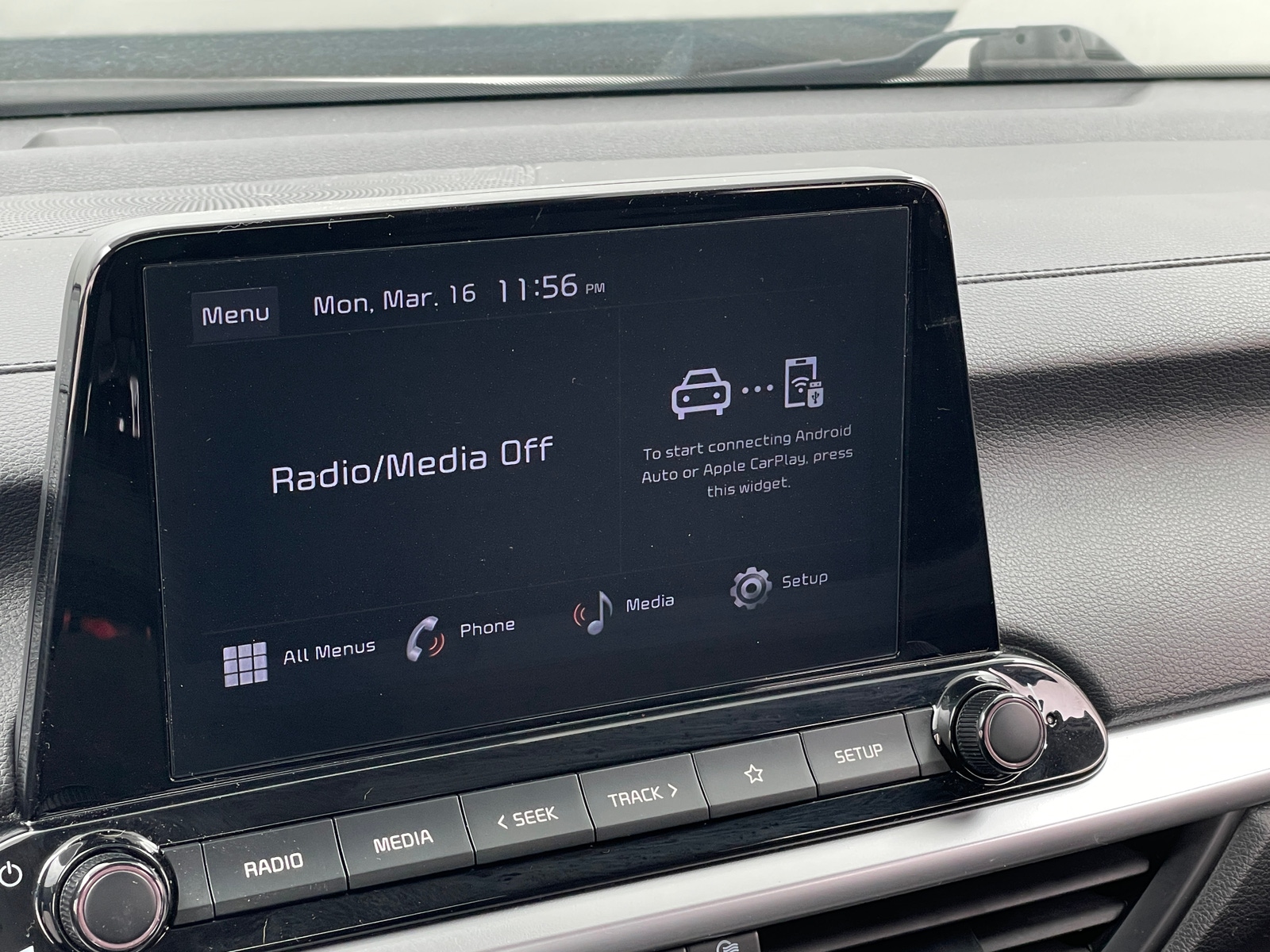 Thumbnail: 2023 Kia Forte - 4