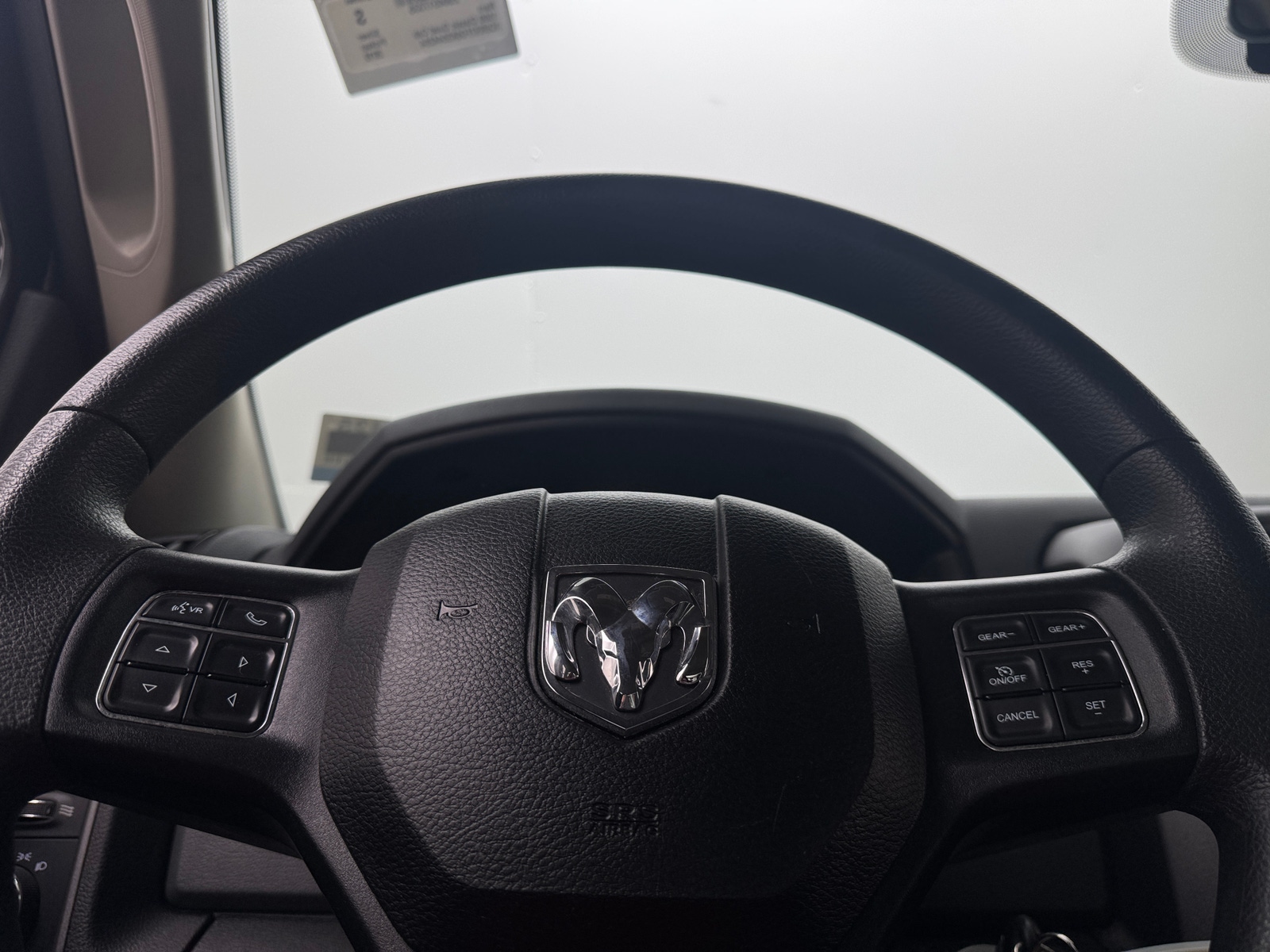 Thumbnail: 2019 RAM 1500 Classic - 5