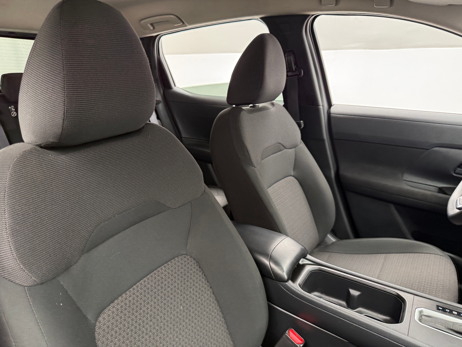 Thumbnail: 2025 Nissan Kicks - 2