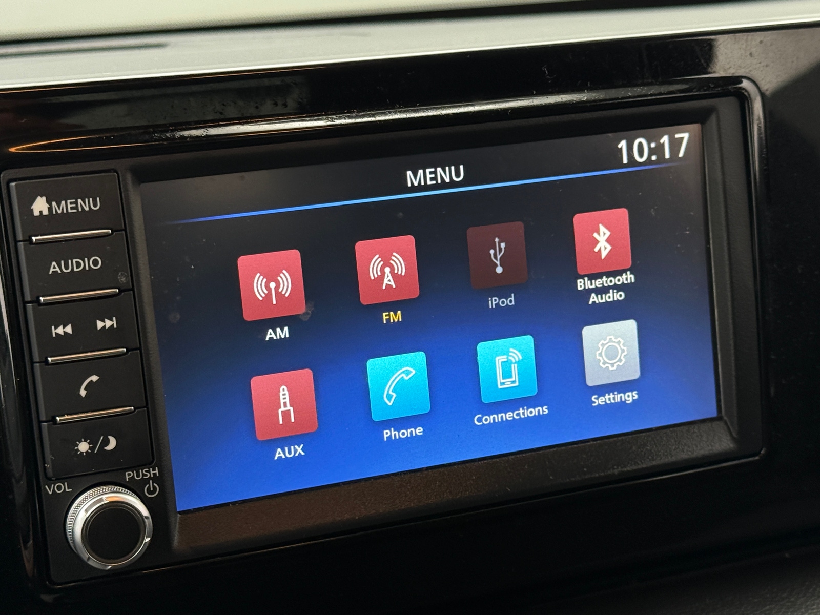 Thumbnail: 2025 Nissan Kicks - 4