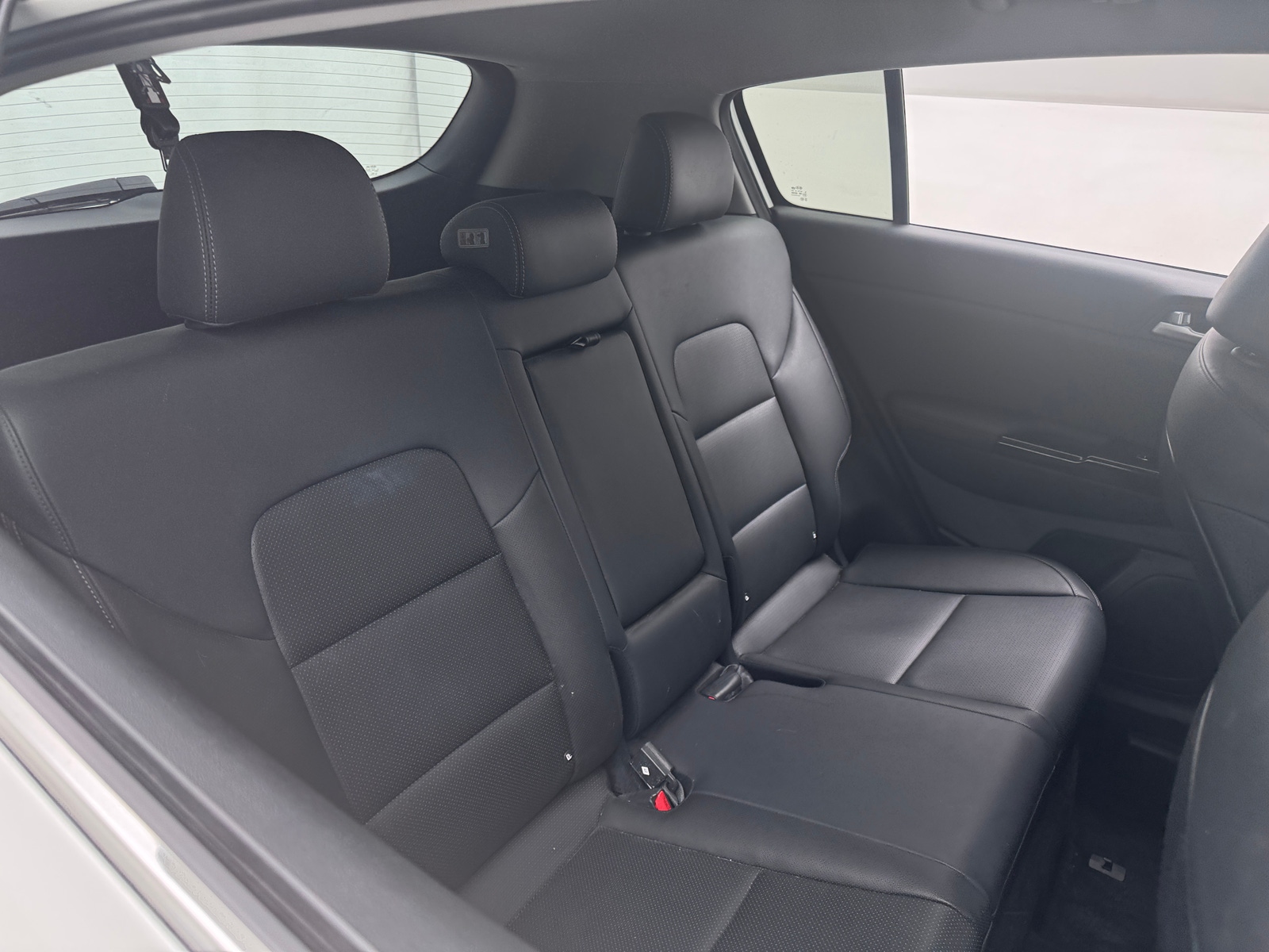 Thumbnail: 2020 Kia Sportage - 5