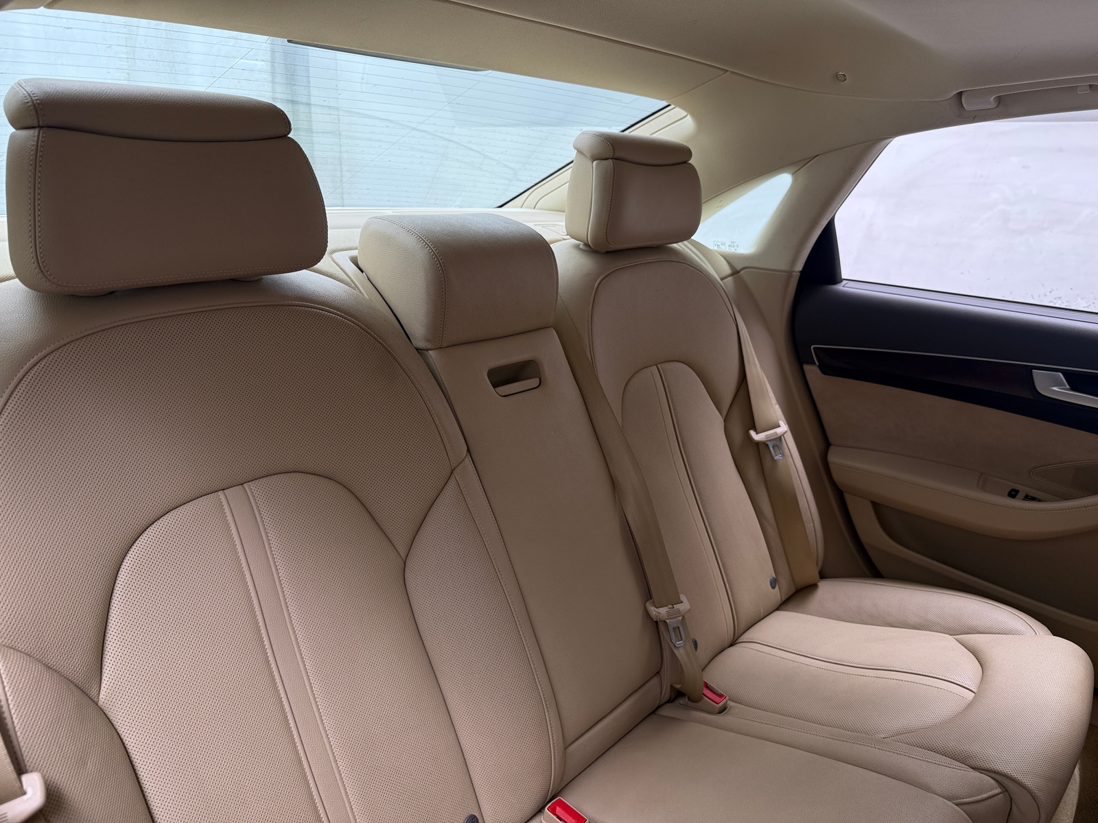 Thumbnail: 2014 Audi A8 - 5