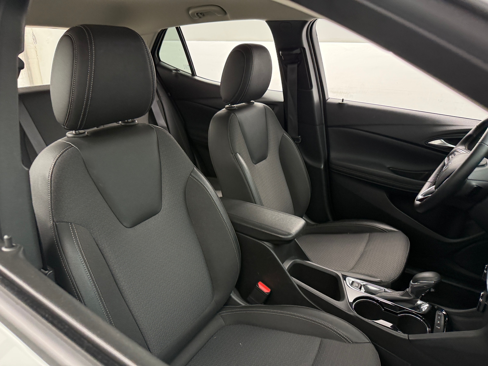 Thumbnail: 2025 Buick Encore GX - 2