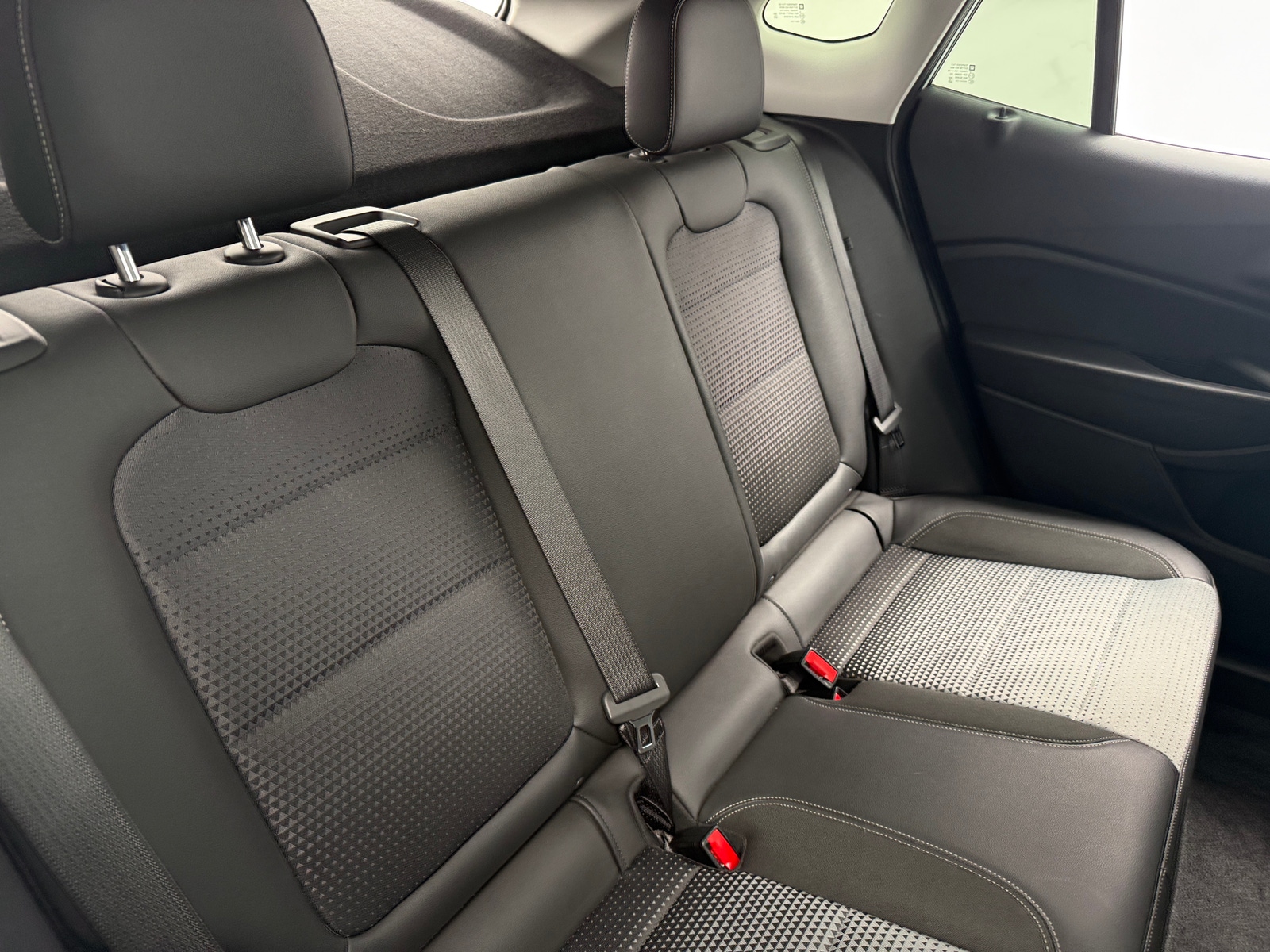 Thumbnail: 2025 Chevrolet Trax - 6