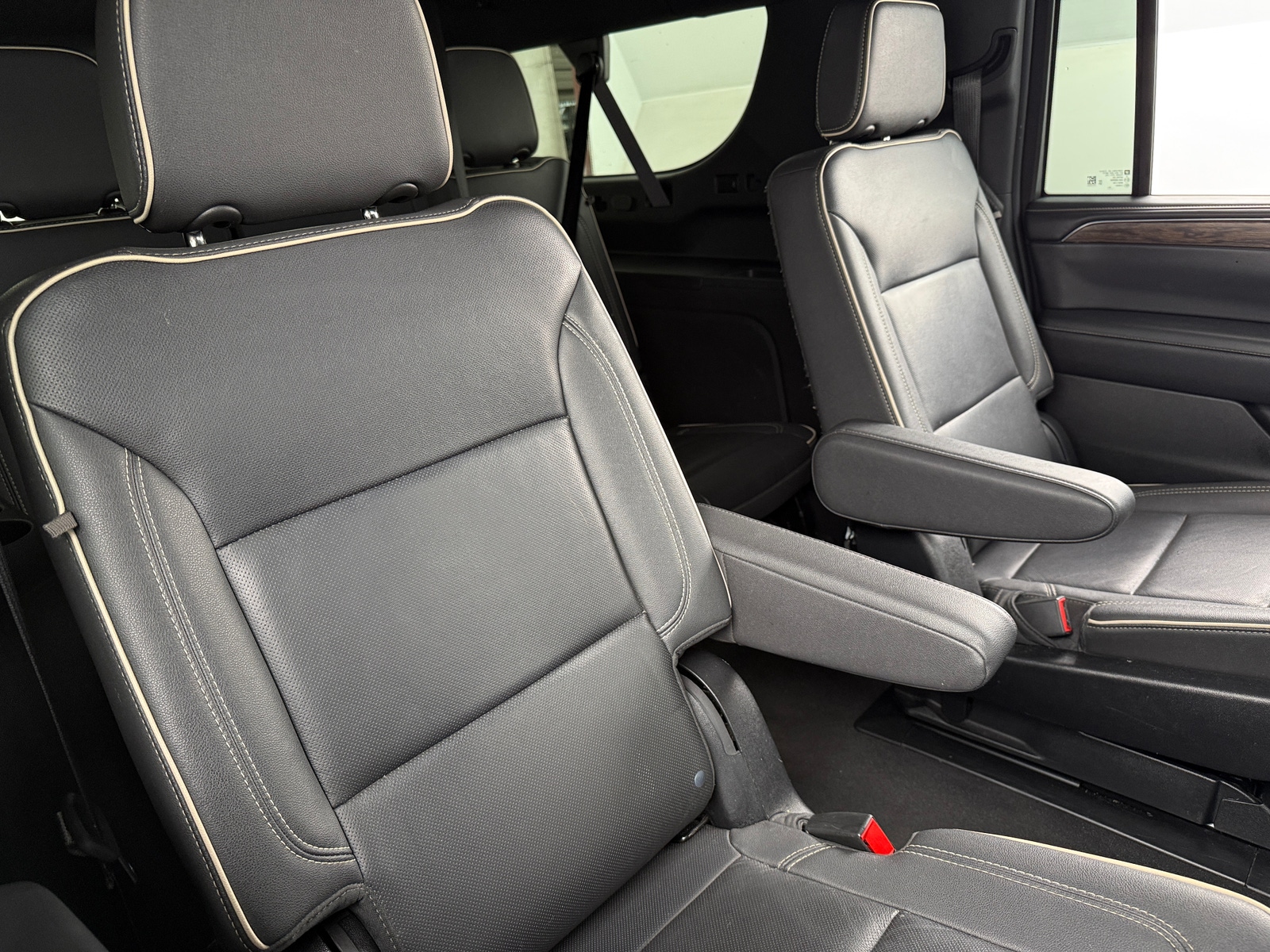 Thumbnail: 2023 Chevrolet Suburban - 5