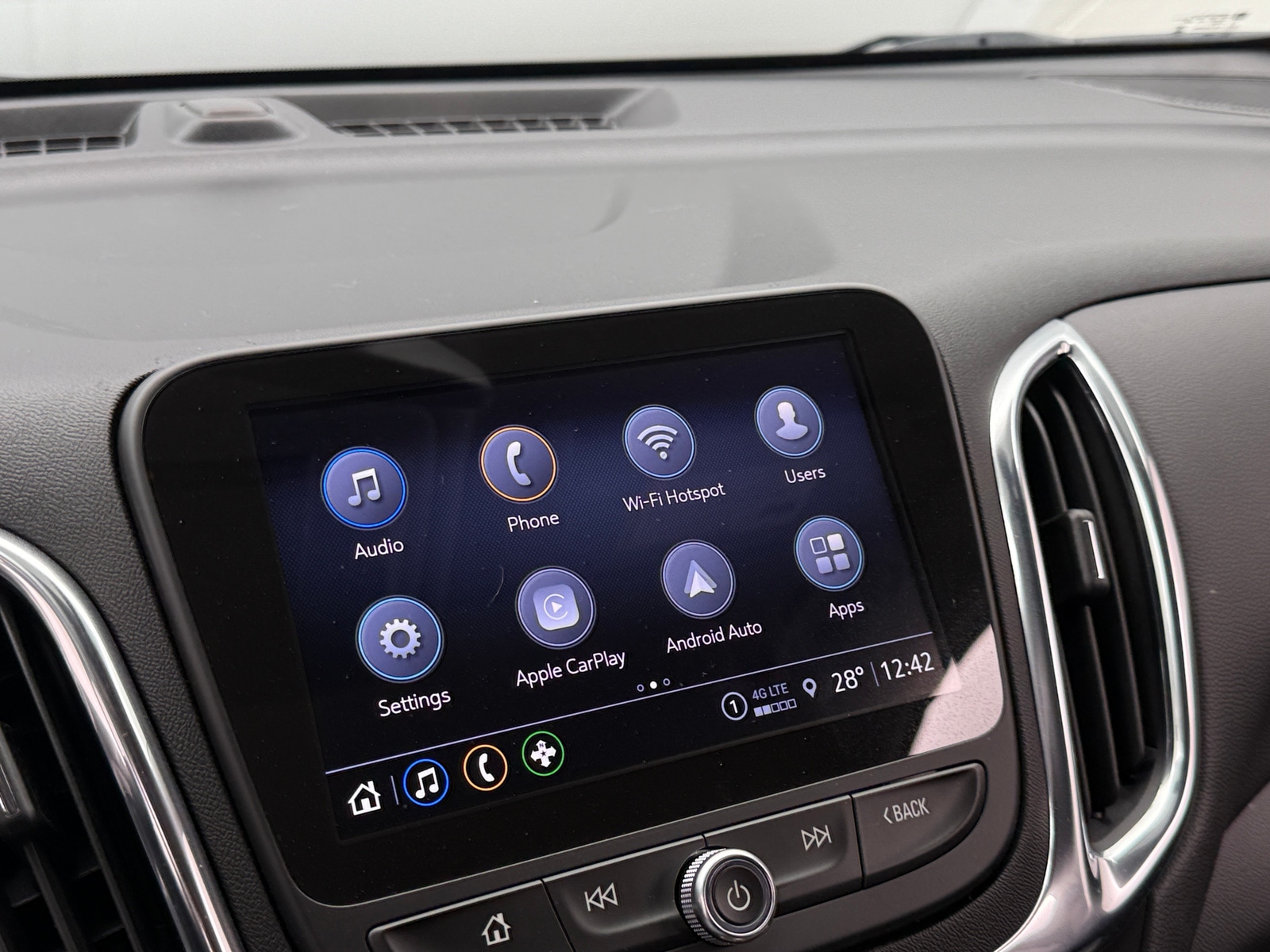 Thumbnail: 2024 Chevrolet Equinox - 4