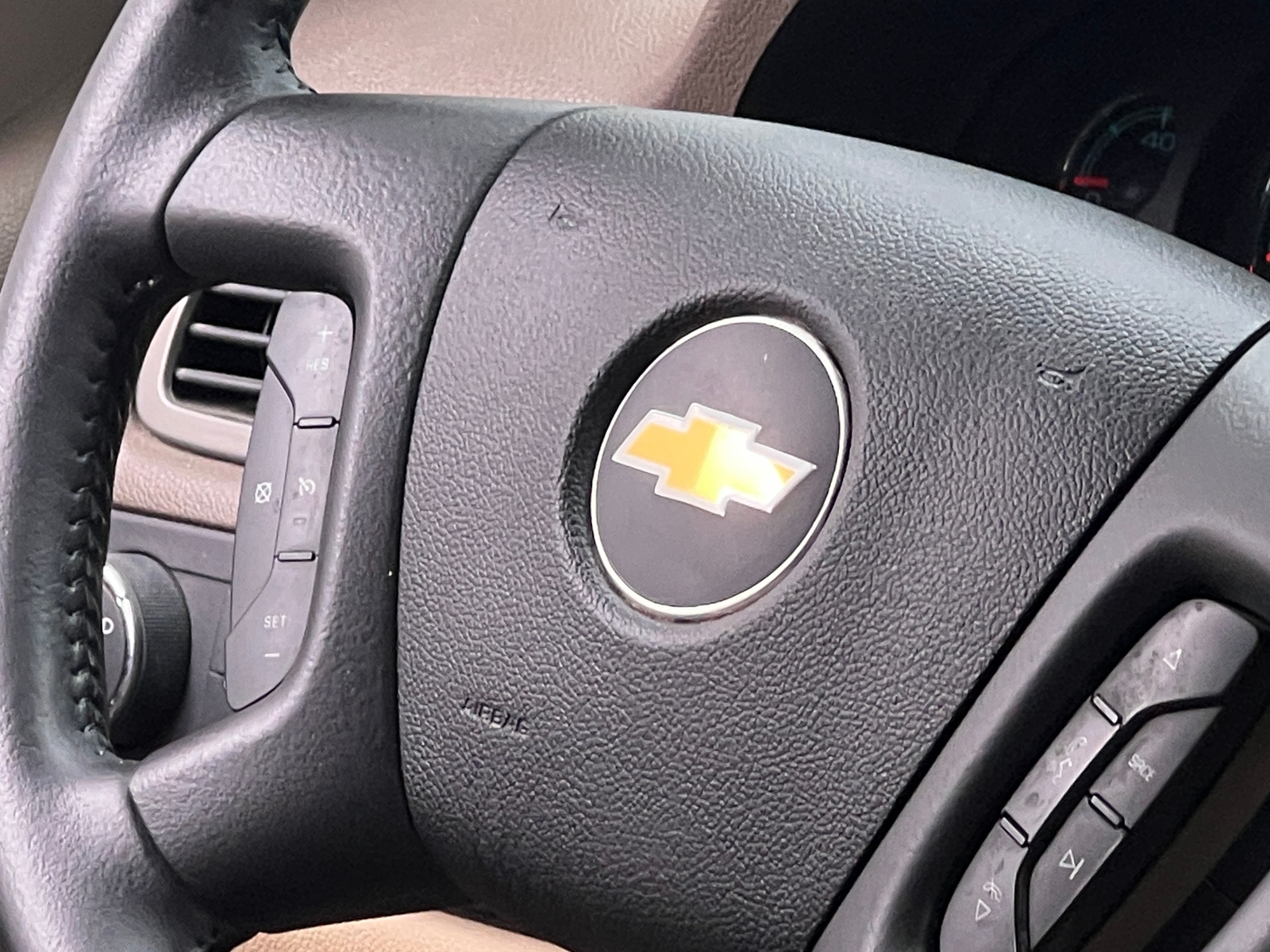 Thumbnail: 2013 Chevrolet Tahoe - 5