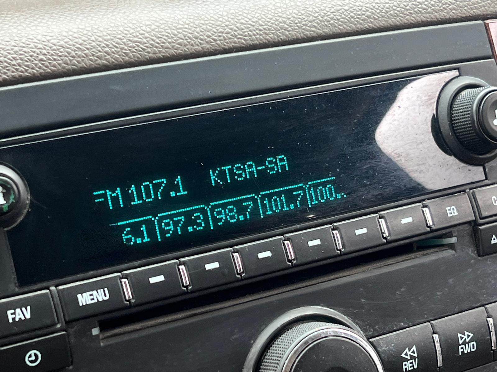 Thumbnail: 2013 Chevrolet Tahoe - 4