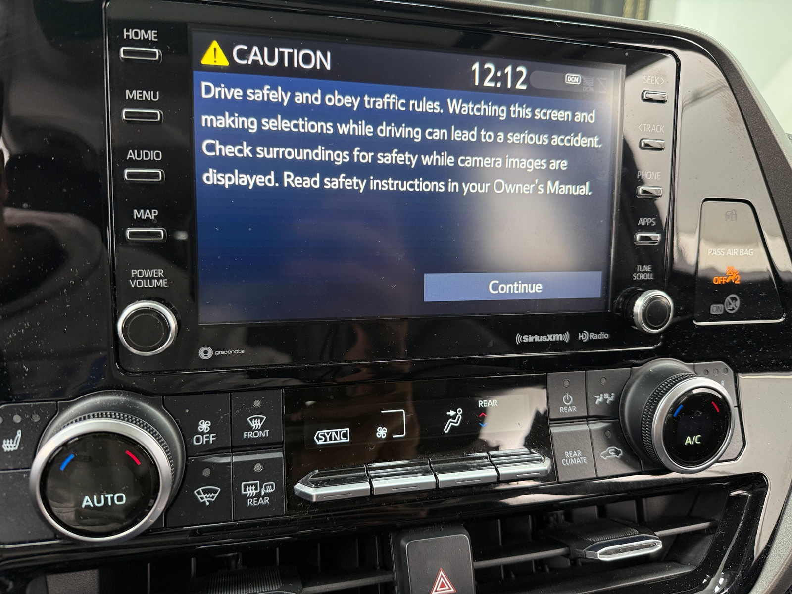 Thumbnail: 2020 Toyota Highlander - 3