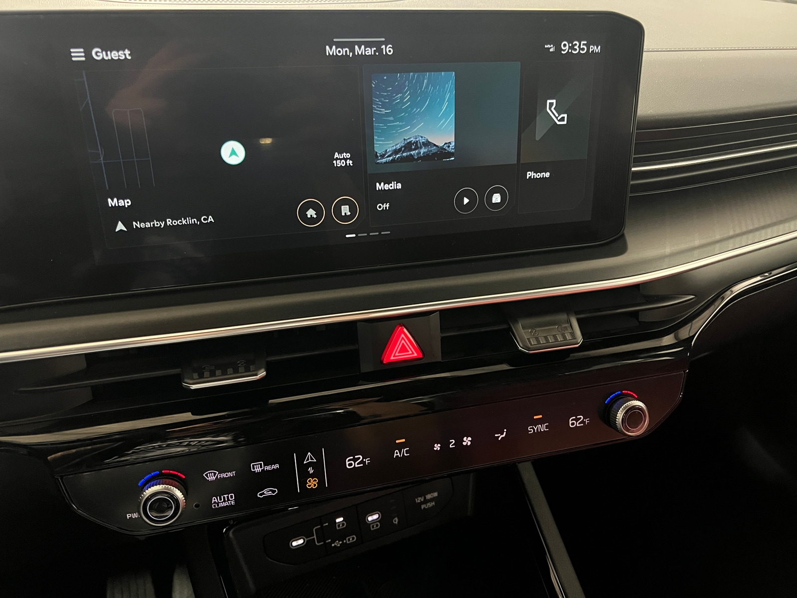 Thumbnail: 2025 Kia K5 - 3