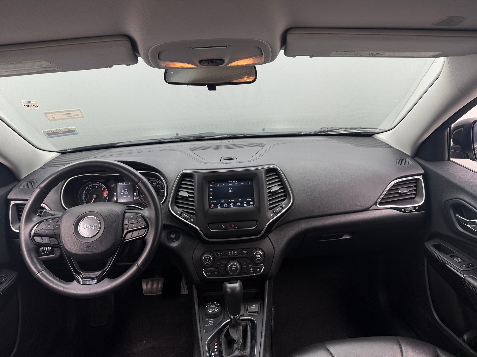 Thumbnail: 2019 Jeep Cherokee - 3