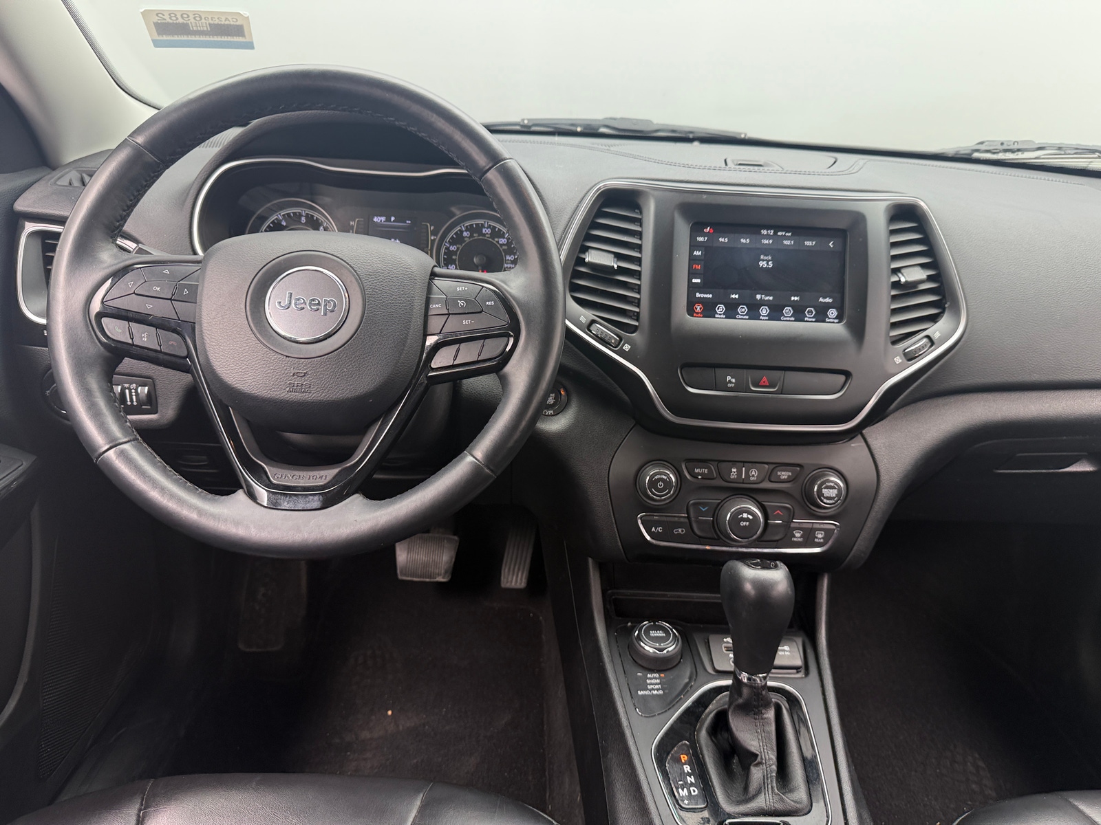 Thumbnail: 2019 Jeep Cherokee - 5