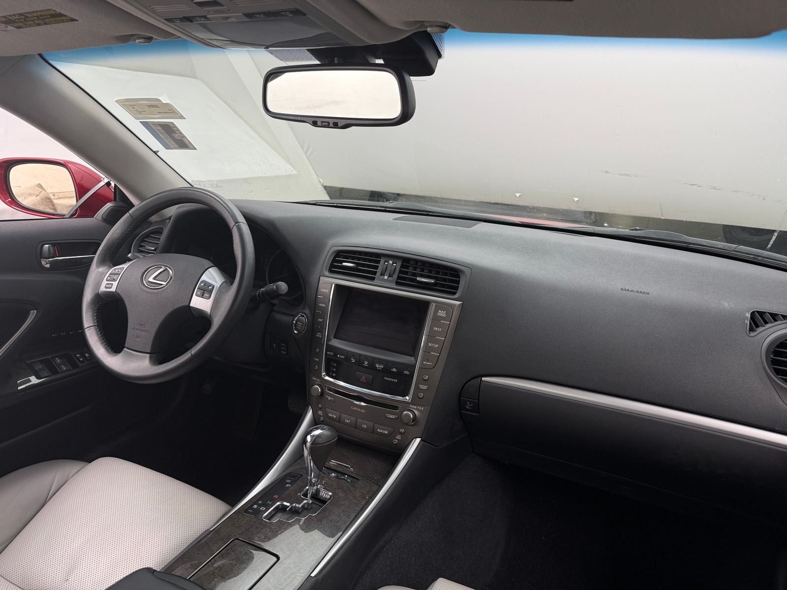 Thumbnail: 2011 Lexus IS - 2