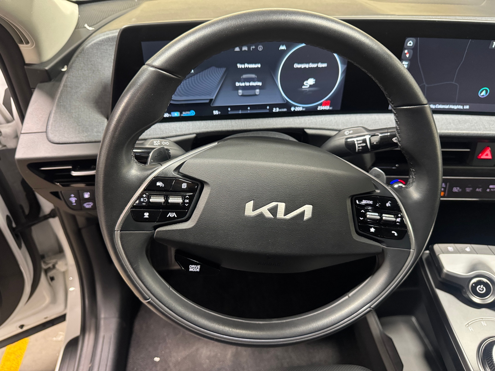 Thumbnail: 2023 Kia EV6 - 4