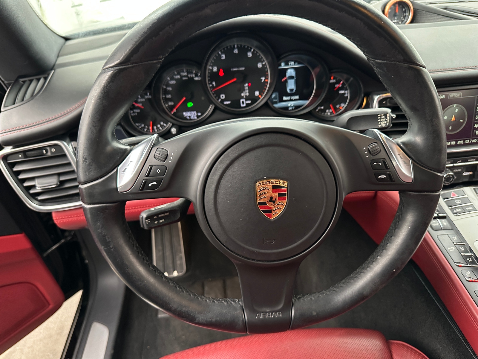 Thumbnail: 2016 Porsche Panamera - 4