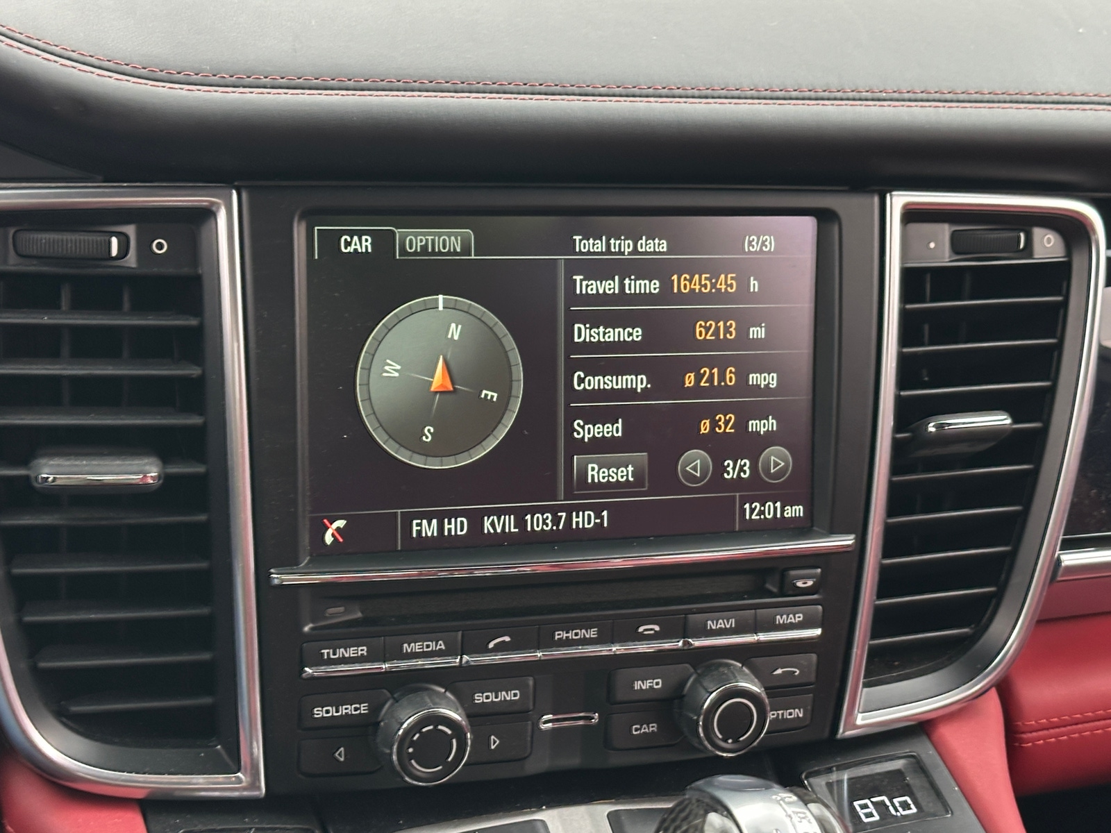 Thumbnail: 2016 Porsche Panamera - 3