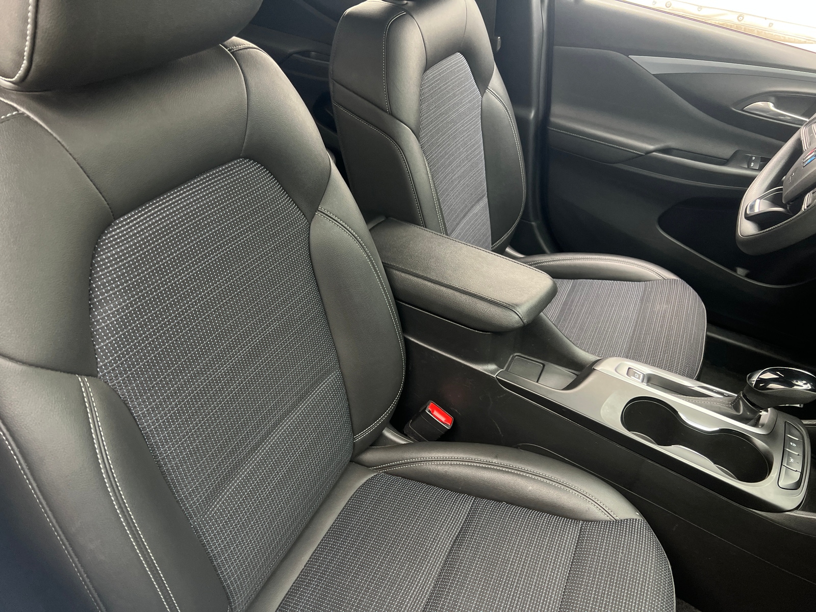 Thumbnail: 2025 Buick Envista - 2