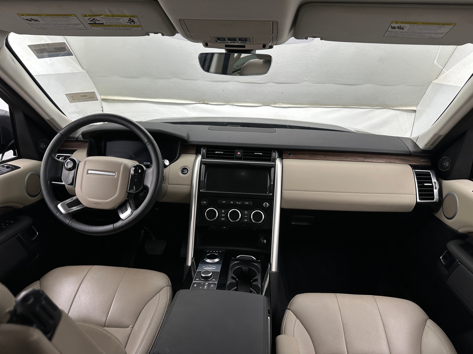 Thumbnail: 2019 Land Rover Discovery - 2