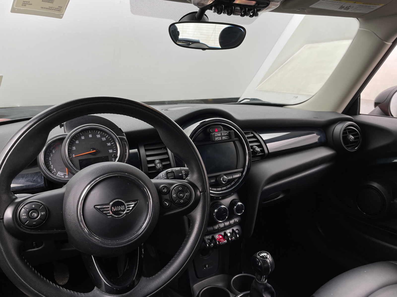 Thumbnail: 2019 MINI Cooper Hardtop - 2
