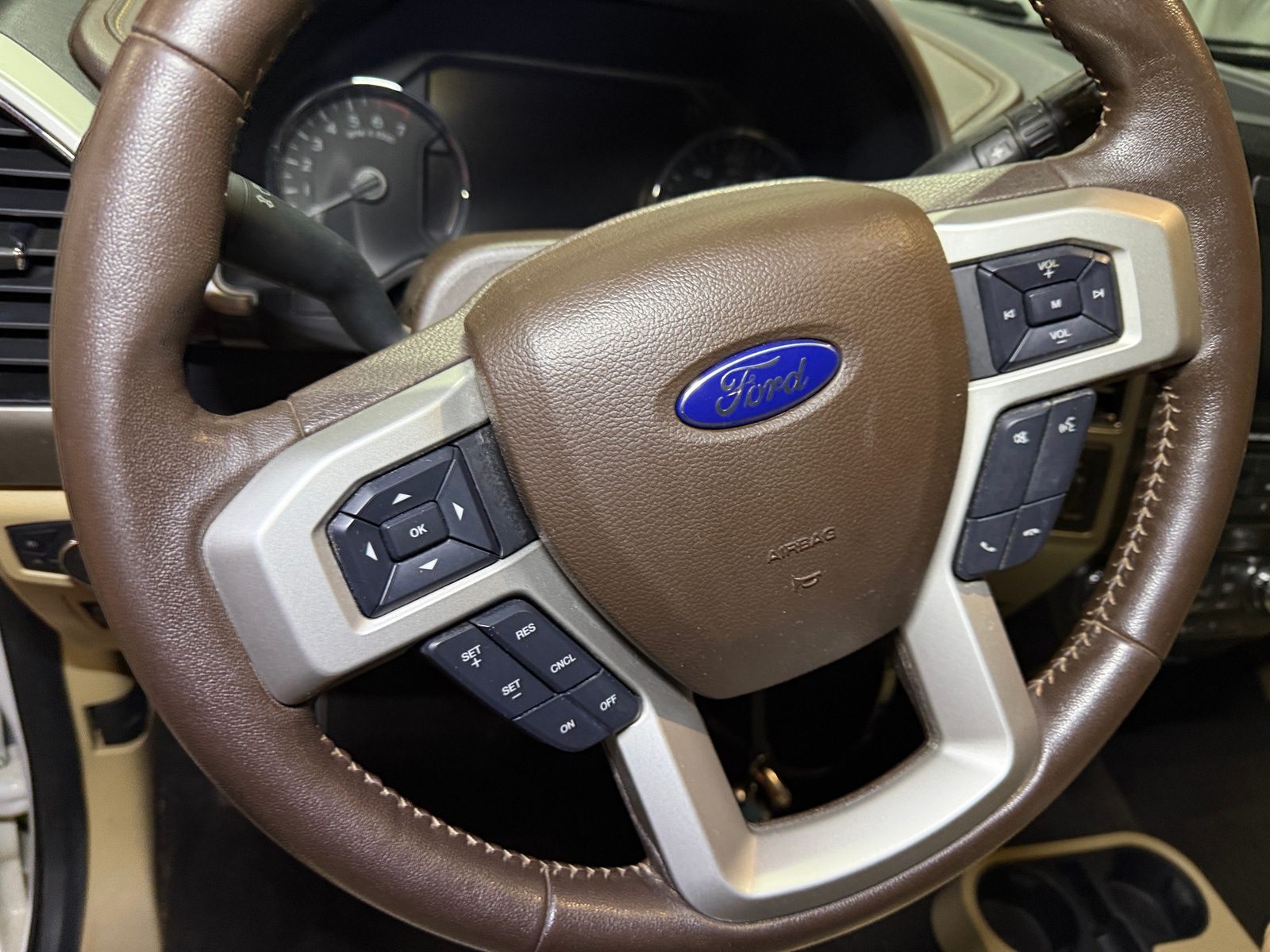 Thumbnail: 2019 Ford Econoline - 4