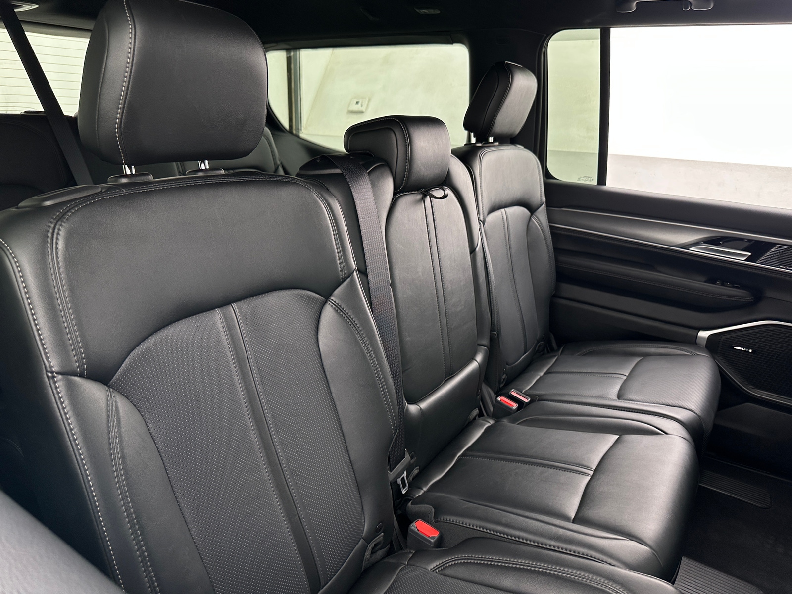 Thumbnail: 2025 Jeep Wagoneer - 5