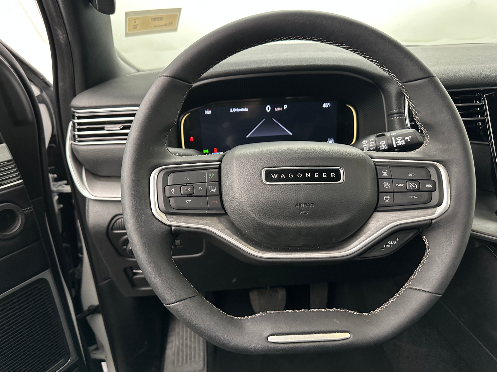 Thumbnail: 2025 Jeep Wagoneer - 4