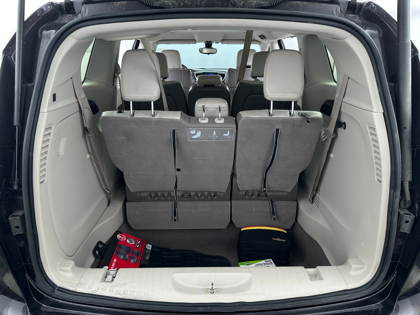 Thumbnail: 2017 Chrysler Pacifica - 6