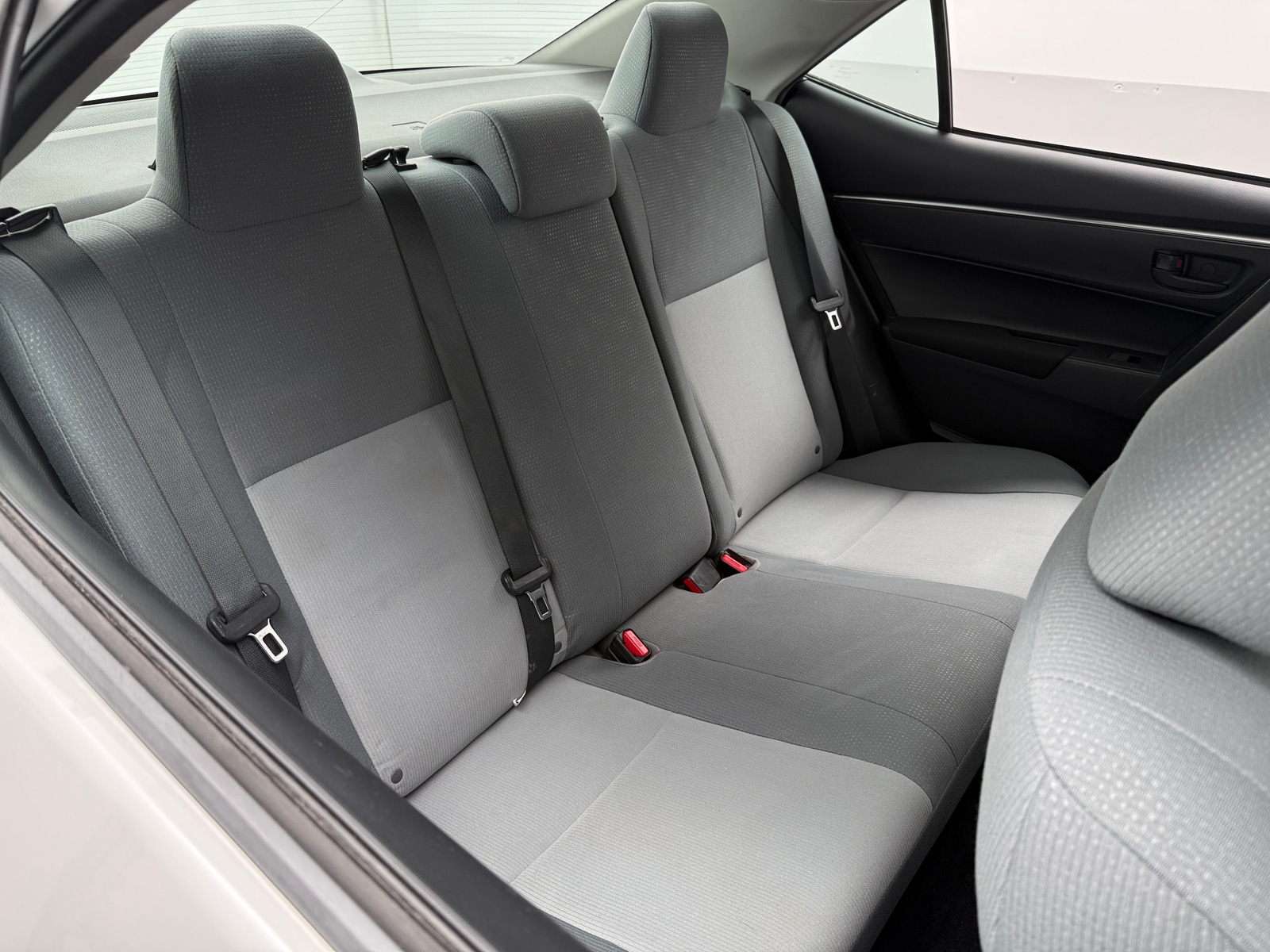 Thumbnail: 2015 Toyota Corolla - 6