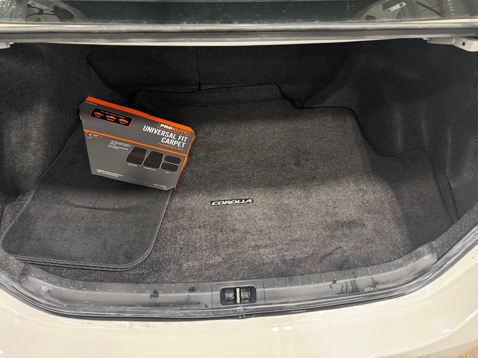 Thumbnail: 2015 Toyota Corolla - 7