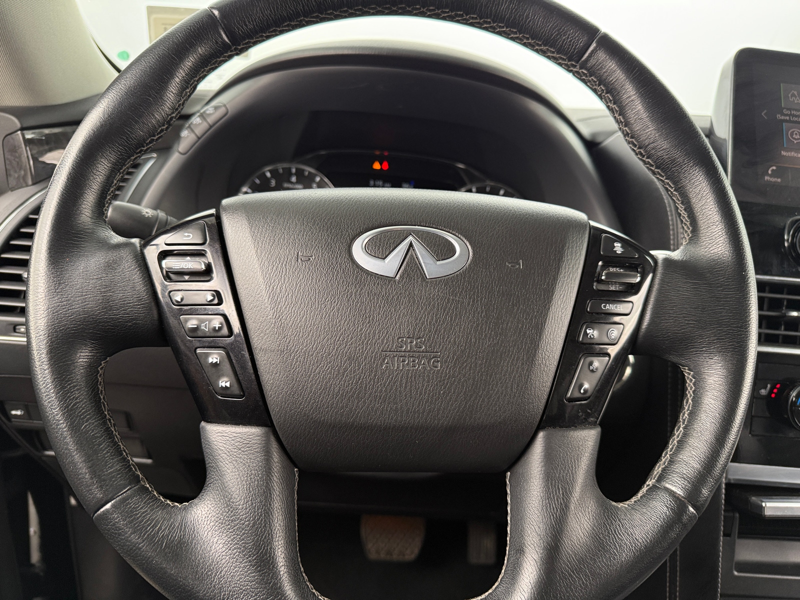 Thumbnail: 2023 INFINITI QX80 - 4