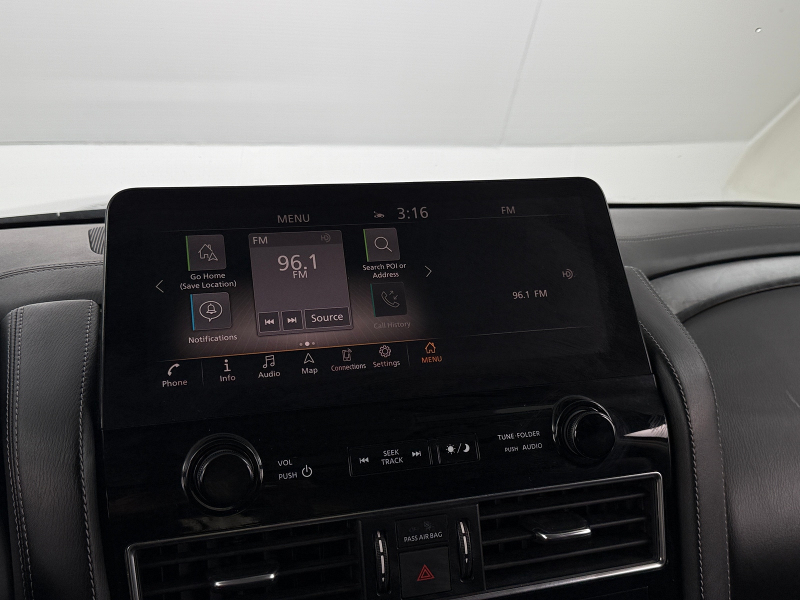 Thumbnail: 2023 INFINITI QX80 - 3