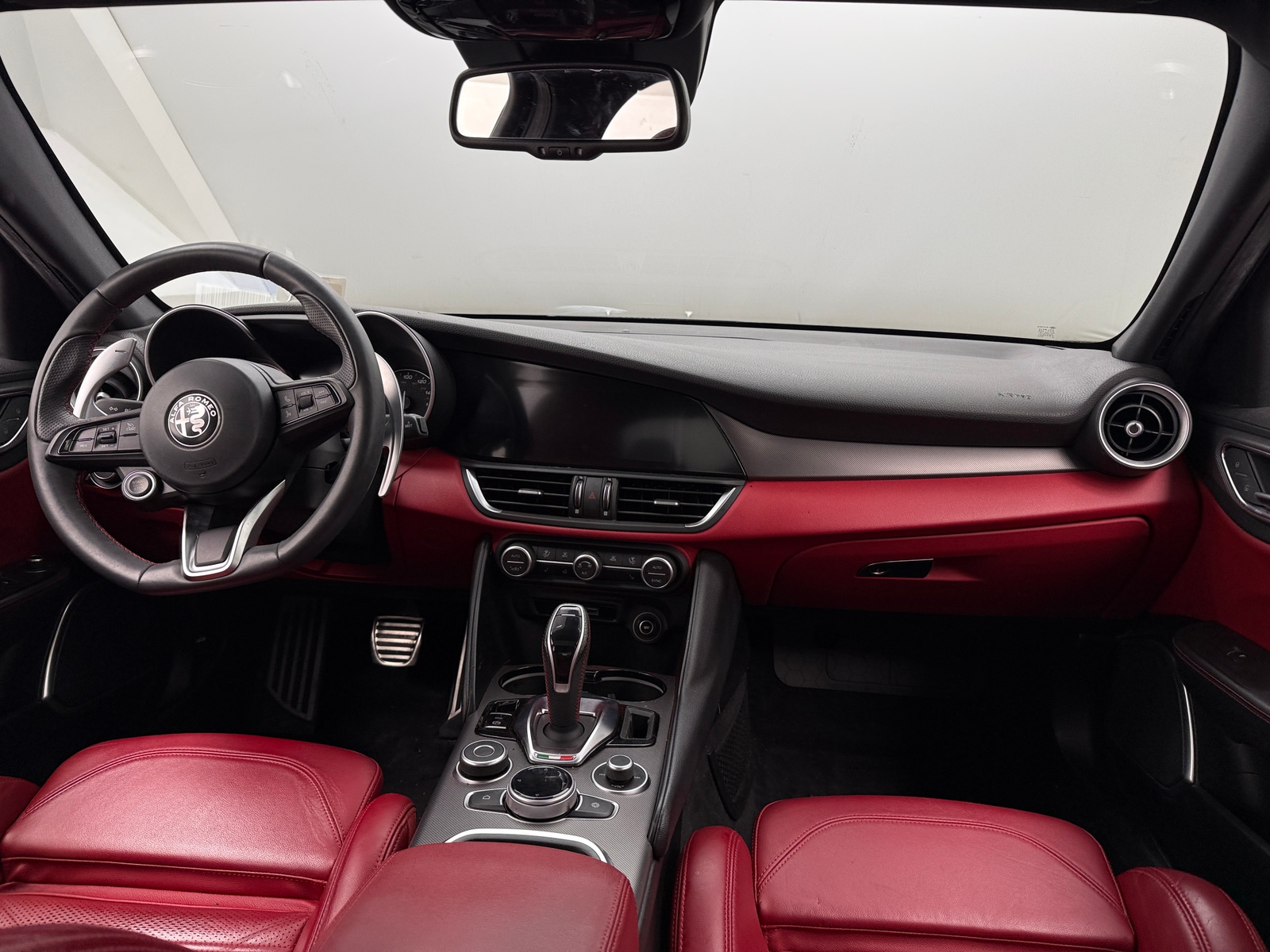 Thumbnail: 2020 Alfa Romeo Giulia - 2