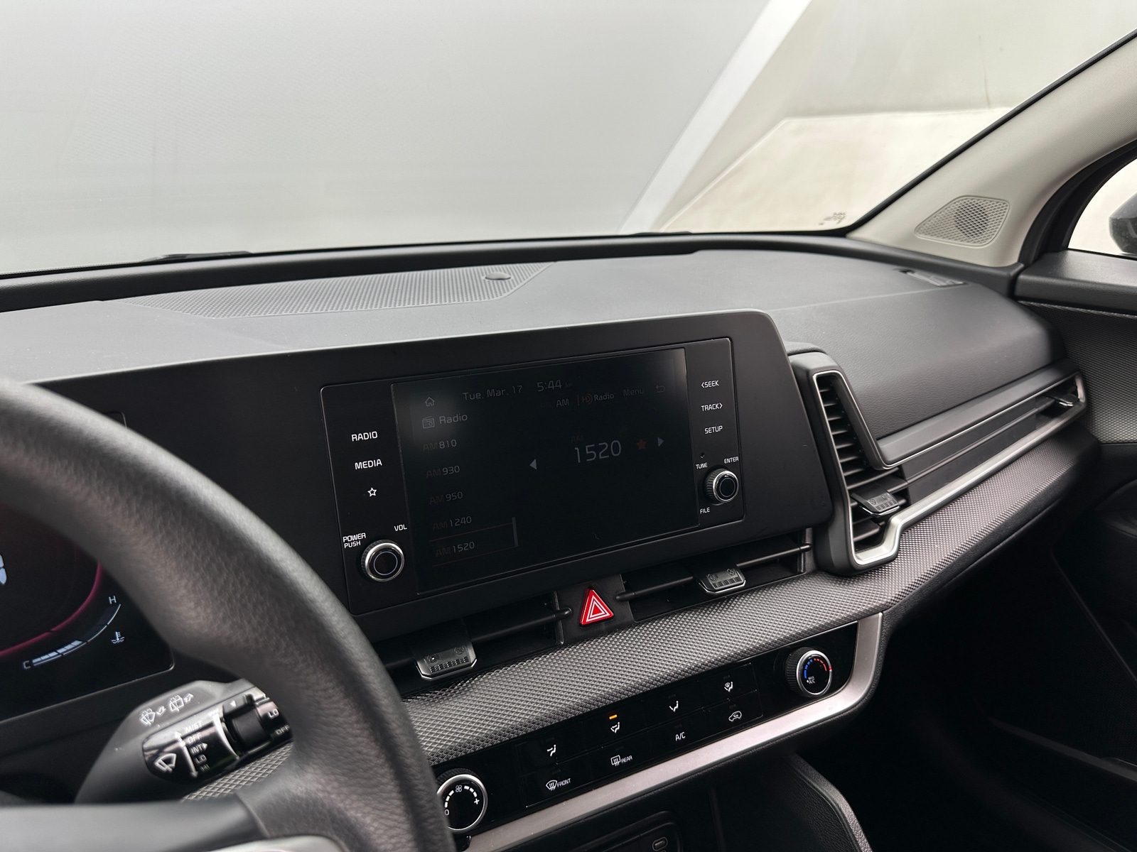 Thumbnail: 2025 Kia Sportage - 4