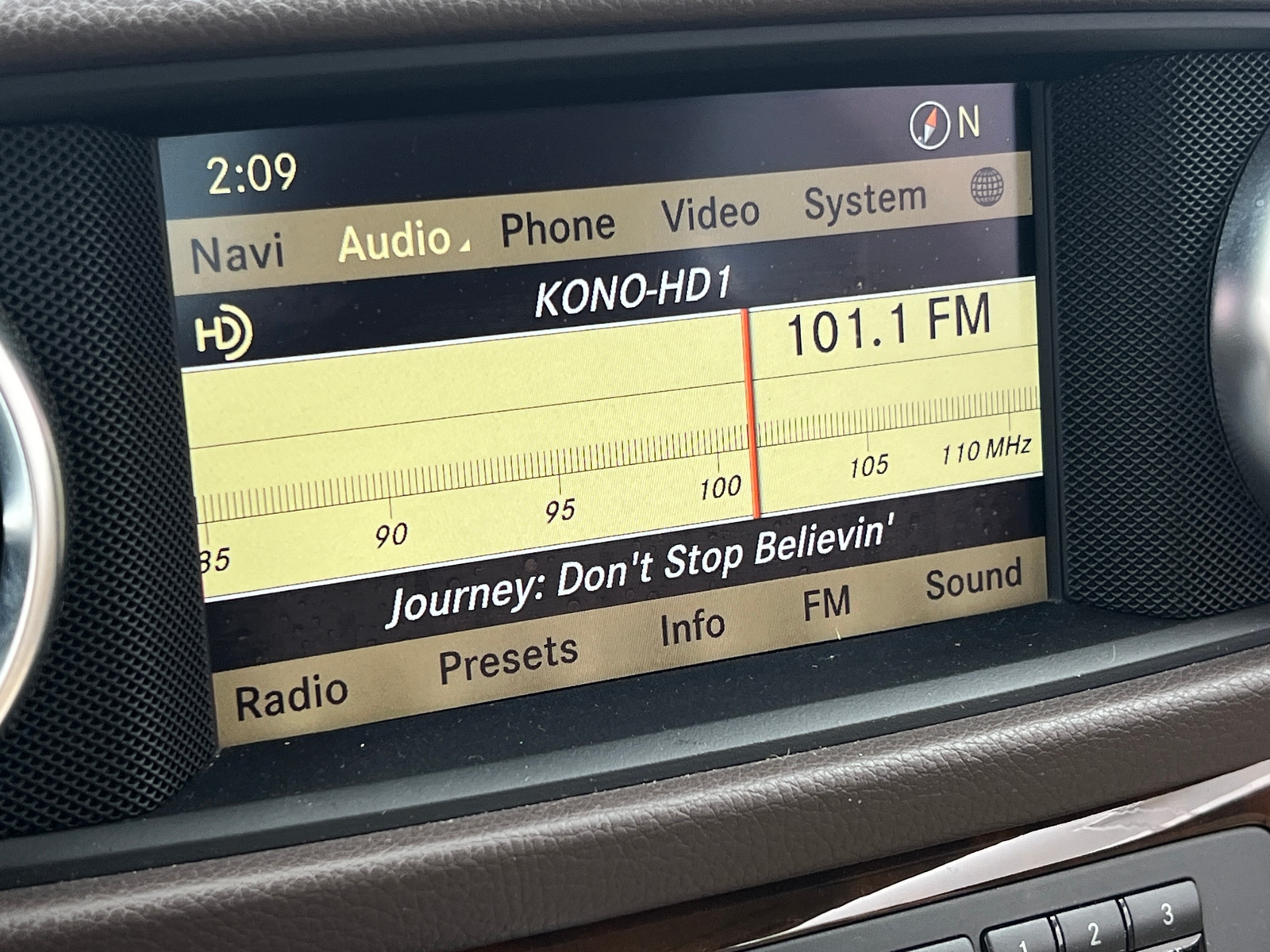 Thumbnail: 2013 Mercedes-Benz SL-Class - 3