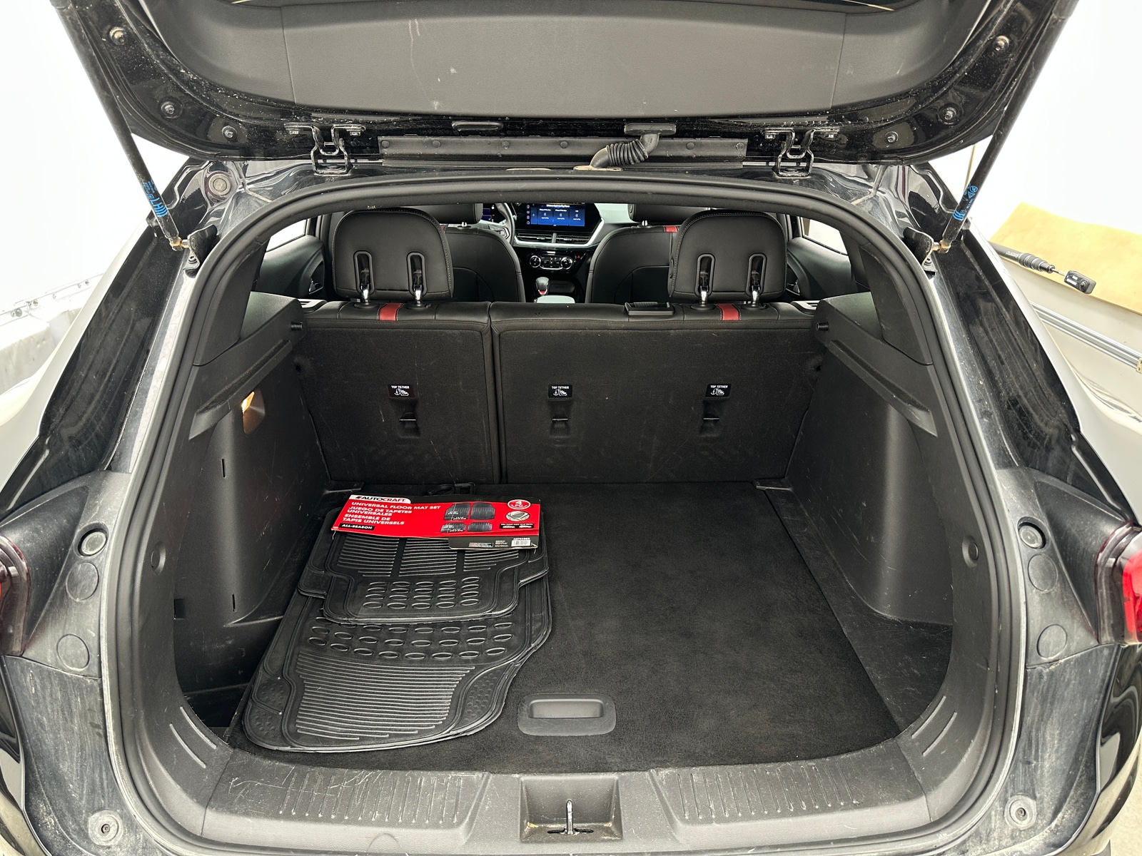 Thumbnail: 2025 Chevrolet Trax - 6