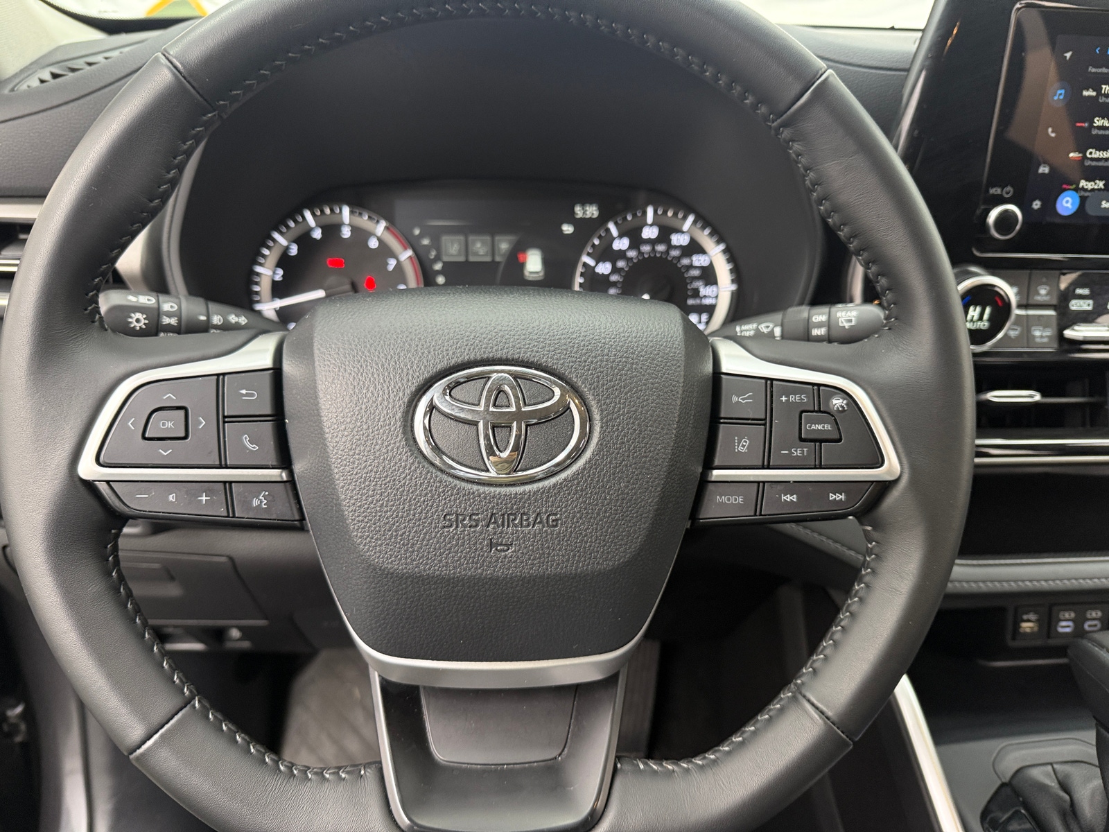 Thumbnail: 2025 Toyota Highlander - 5