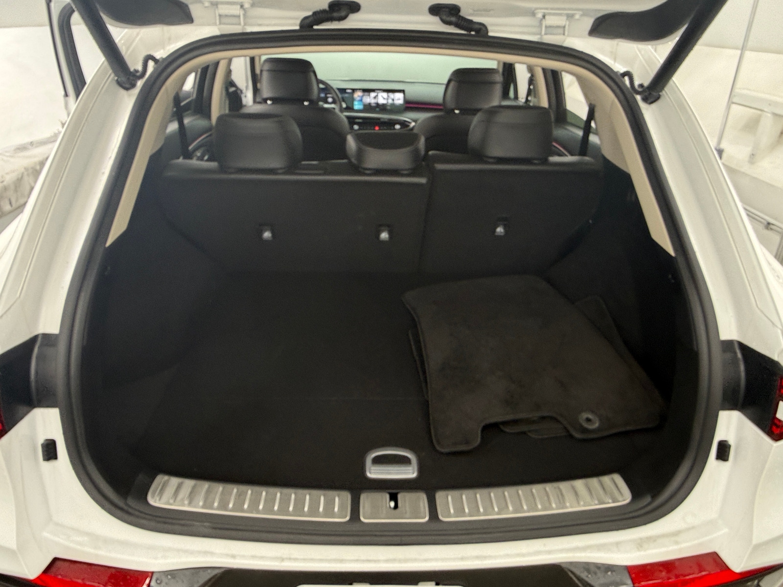 Thumbnail: 2026 Genesis GV70 - 6