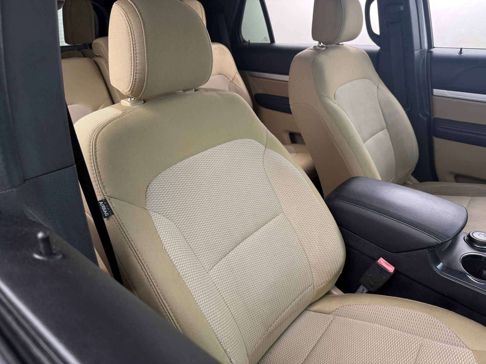 Thumbnail: 2016 Ford Explorer - 2