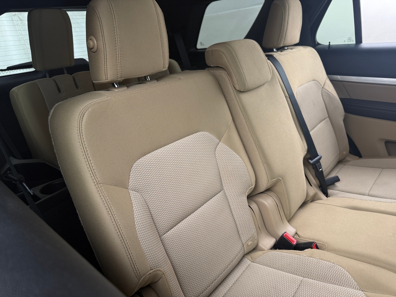 Thumbnail: 2016 Ford Explorer - 6