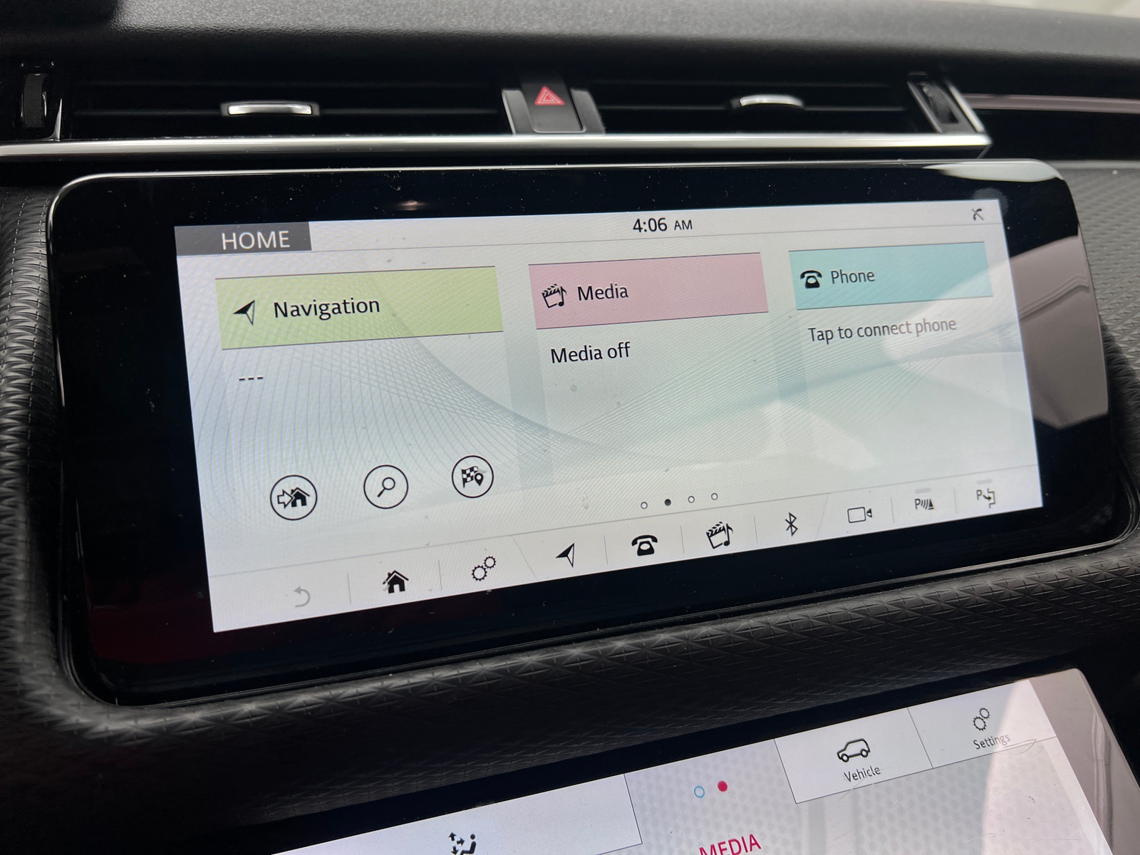 Thumbnail: 2020 Land Rover Range Rover Velar - 3