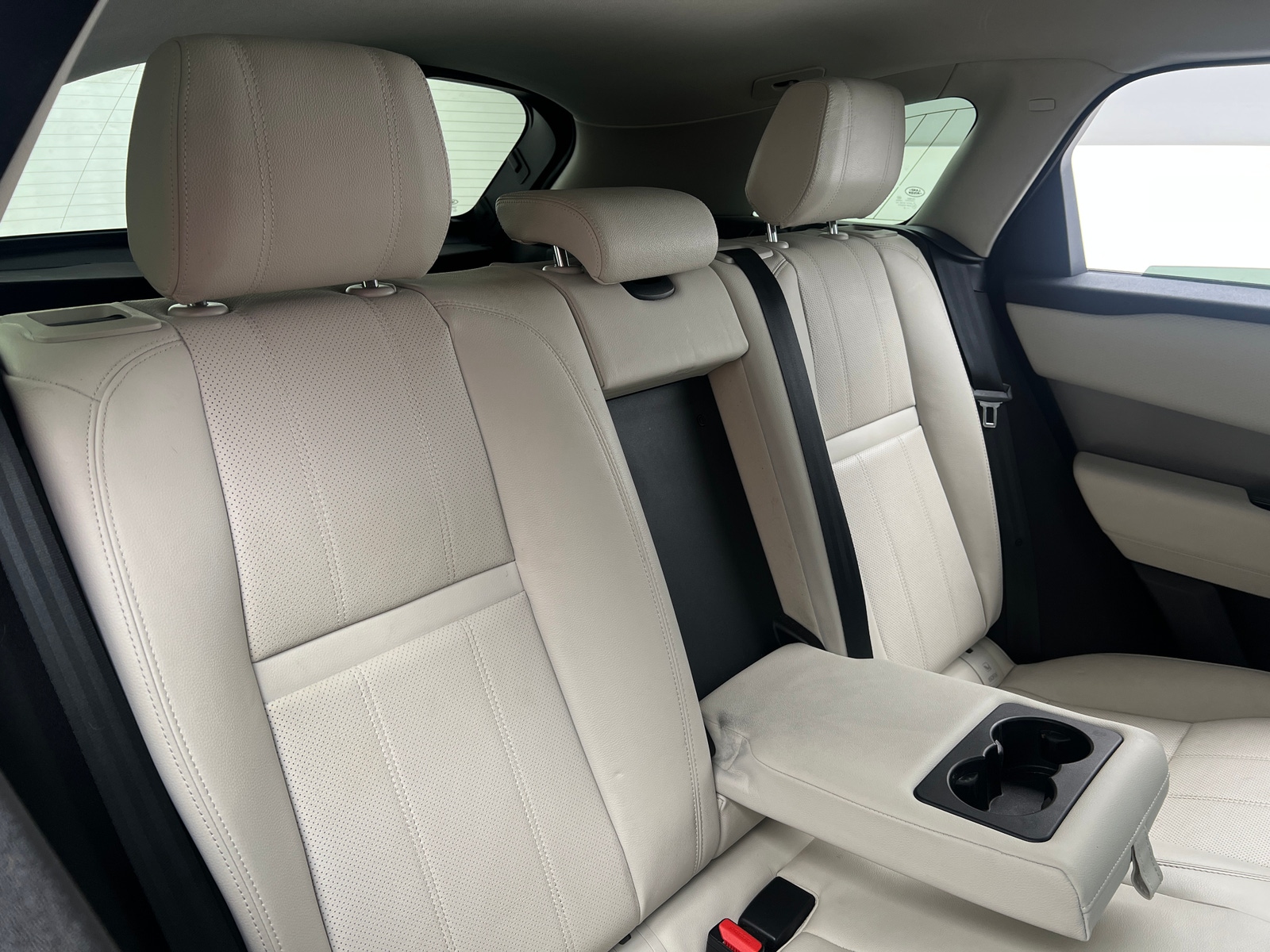 Thumbnail: 2020 Land Rover Range Rover Velar - 5