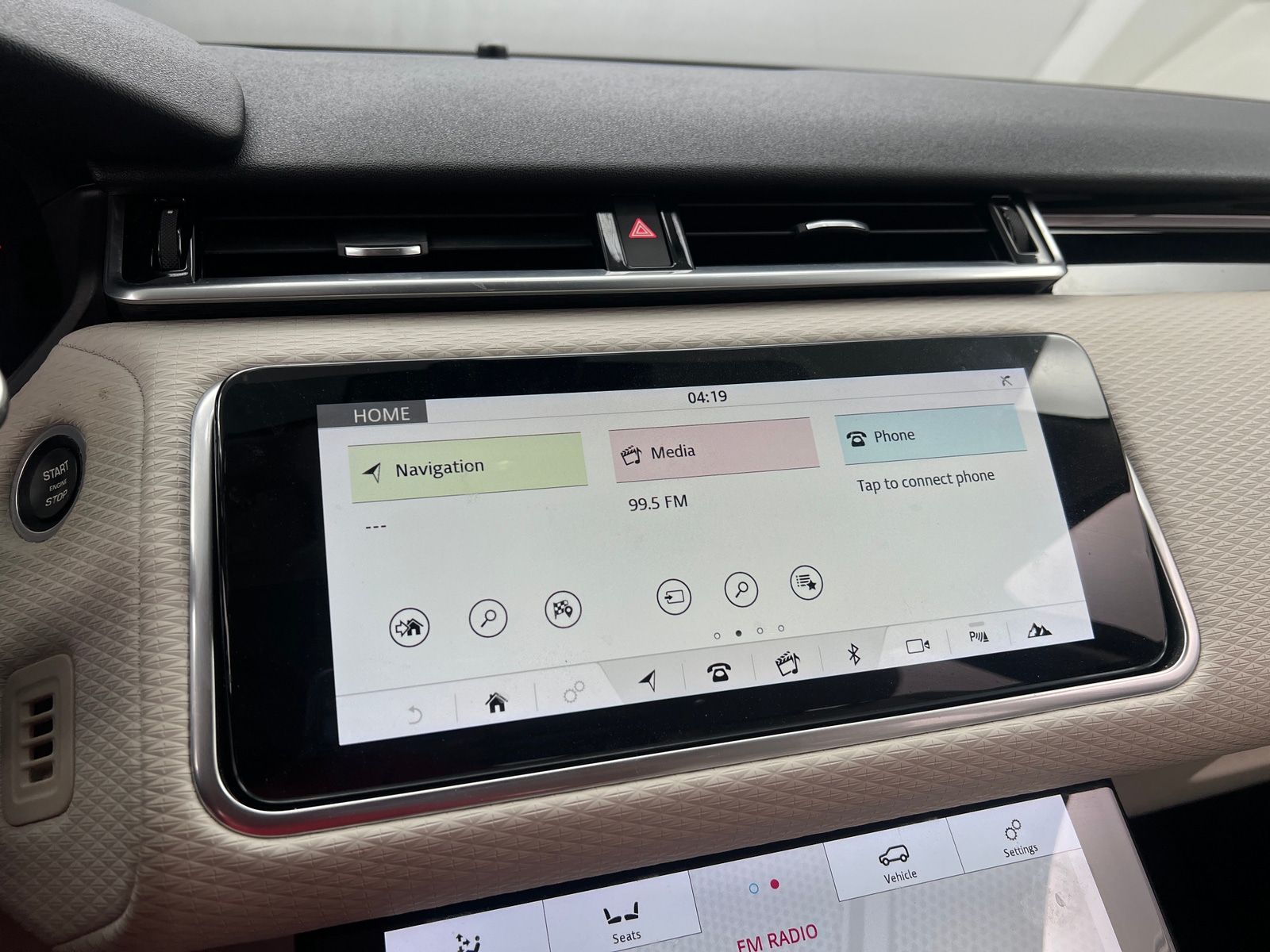 Thumbnail: 2020 Land Rover Range Rover Velar - 3