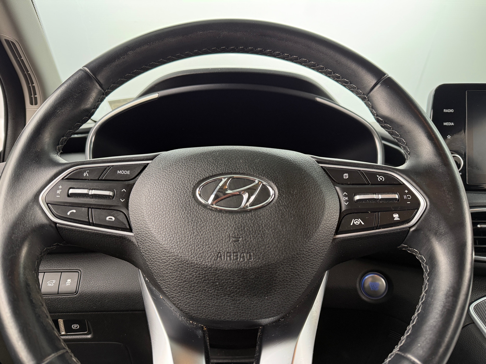 Thumbnail: 2022 Hyundai Santa Fe - 5