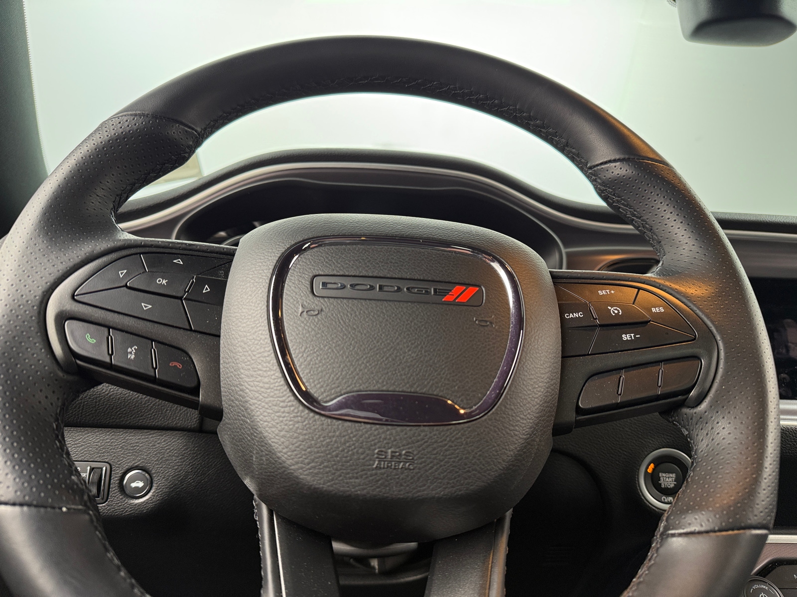 Thumbnail: 2019 Dodge Challenger - 3