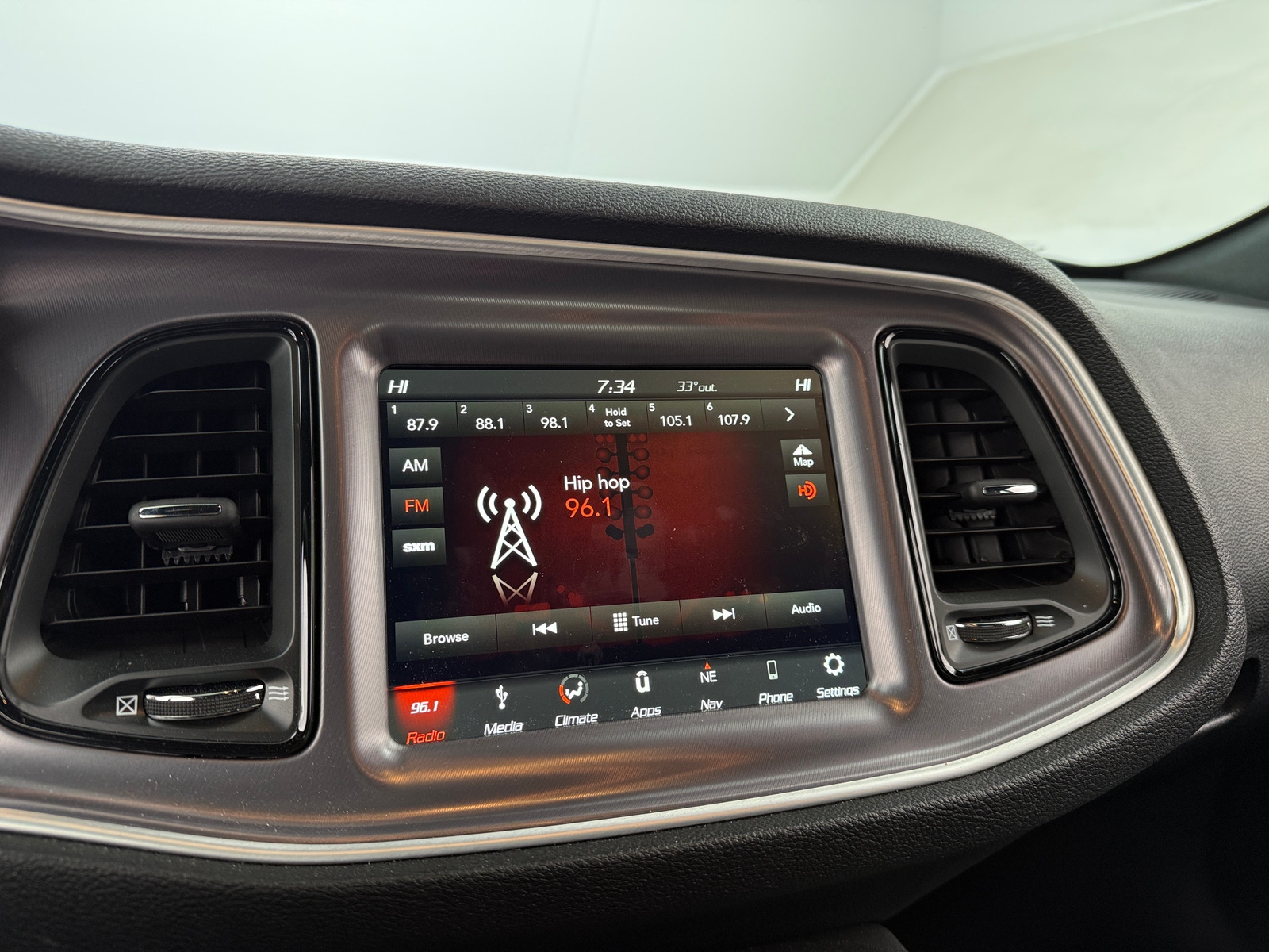 Thumbnail: 2019 Dodge Challenger - 2